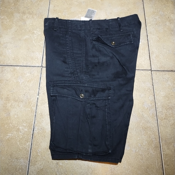 Levi's Men's Black Cargo Shorts W31 - Picture 7 of 8